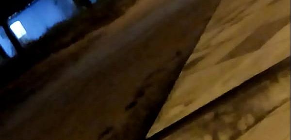 sentou e caiu pra tras